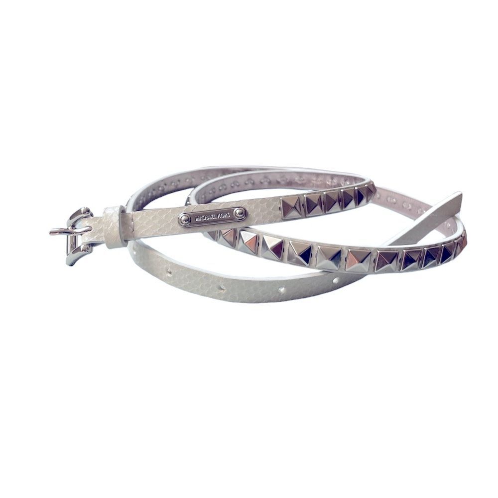 MICHAEL KORS OFF WHITE SILVER STUDDED SNAKE SKIN FAUX LEATHER SKINNY BELT 43"